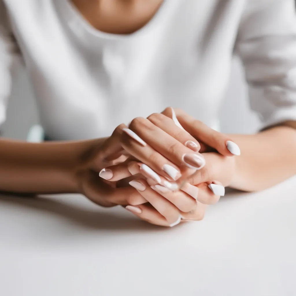 La routine beauté complète des mains : Prenez soin de vos mains au quotidien !